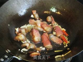 Stir-fried Bacon with Broccoli Tea recipe