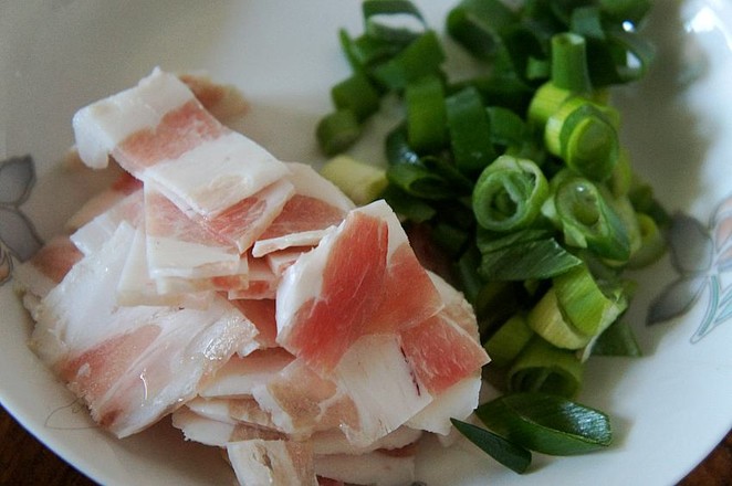 Sauerkraut Pork Stewed Vermicelli with Northeastern Vegetables recipe