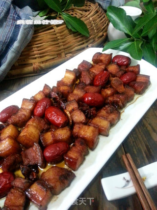 Braised Pork Belly with Red Dates recipe