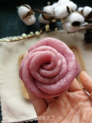 Creamy Purple Sweet Potato Rose Roll recipe