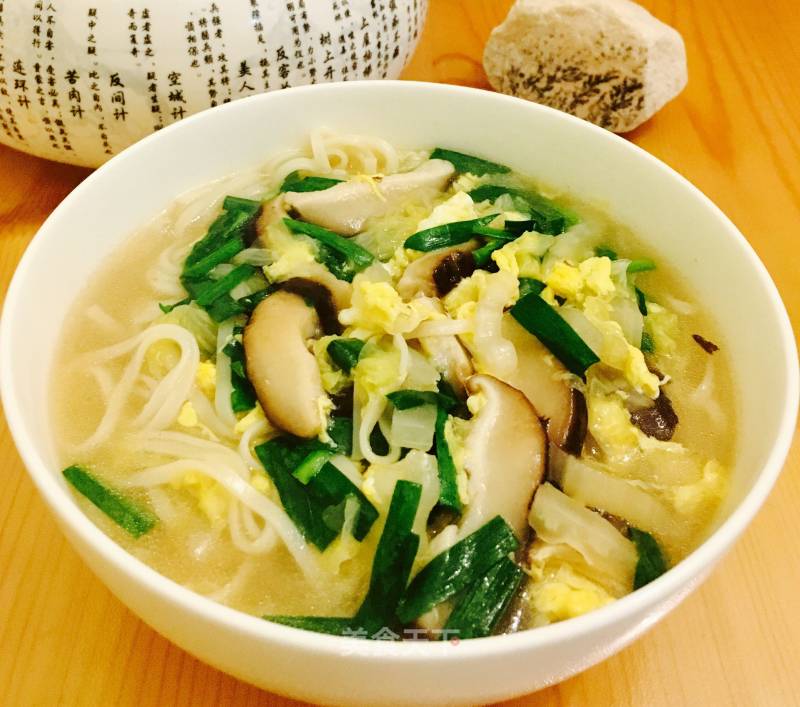 Hot Noodle Soup with Mushroom and Cabbage recipe