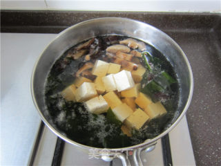 Mushroom Kelp Miso Soup recipe