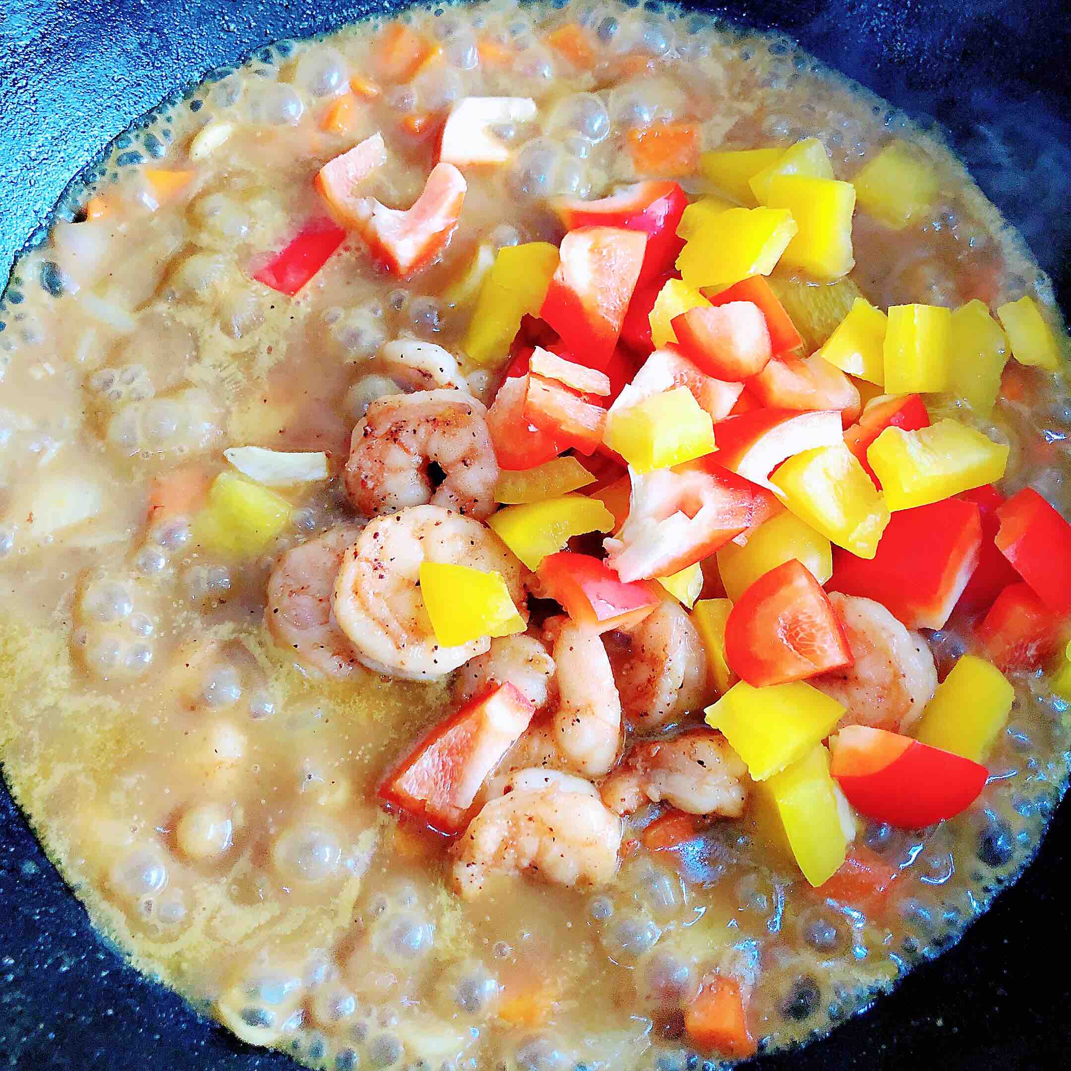 Pasta with Curry Shrimp and Fresh Vegetables recipe