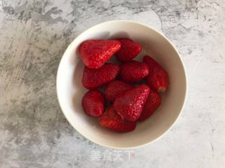 Matcha Strawberry Daifuku recipe