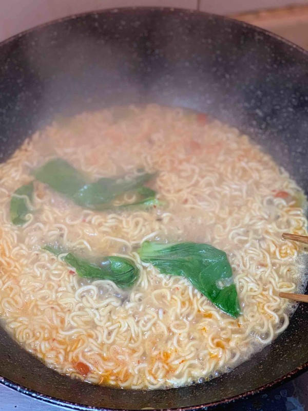 Cook Premium Instant Noodles recipe
