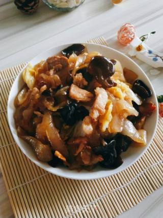 Fried Pork with Vermicelli and Fungus recipe