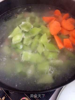 Lettuce Pork Rib Soup recipe