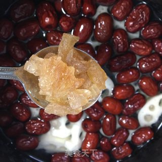 Lotus Root and Red Date Soup recipe