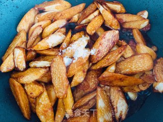 A Home-cooked Dish that is More Delicious Than Meat, Stewed in Oil recipe