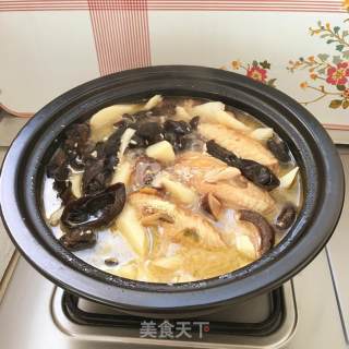 Fungus and Yam Chicken Wing Soup recipe