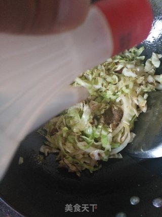 Stir-fried Noodles with Cabbage recipe