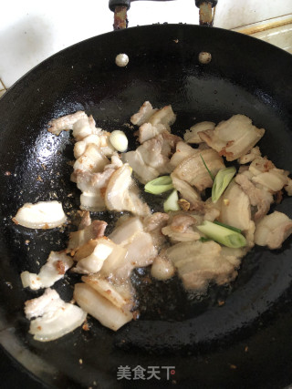 Stir-fried Green Pepper with Pork Belly recipe