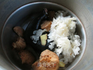 Hericium and White Fungus Black Chicken Soup recipe