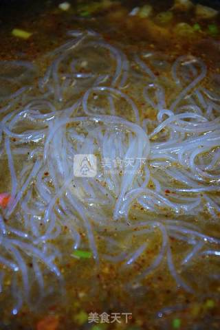 Come to A Bowl of Hot and Sour Noodles in The Snowy Winter recipe