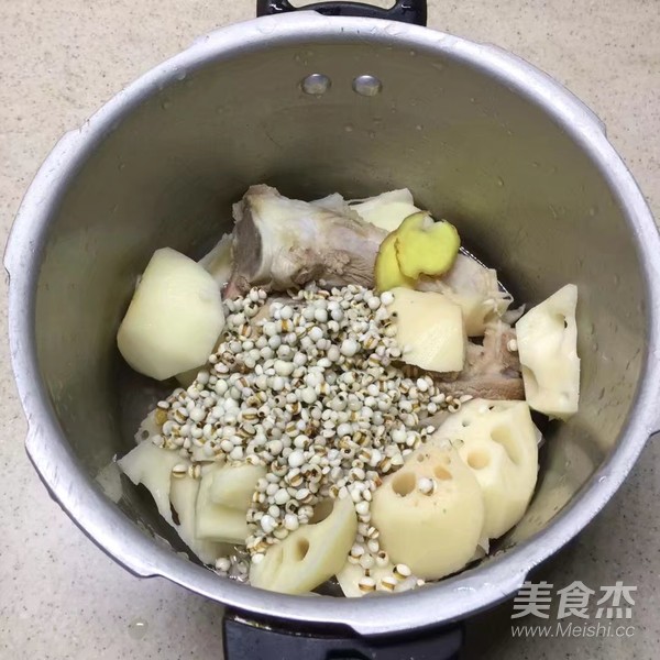 Lotus Root and Barley Barley Soup recipe