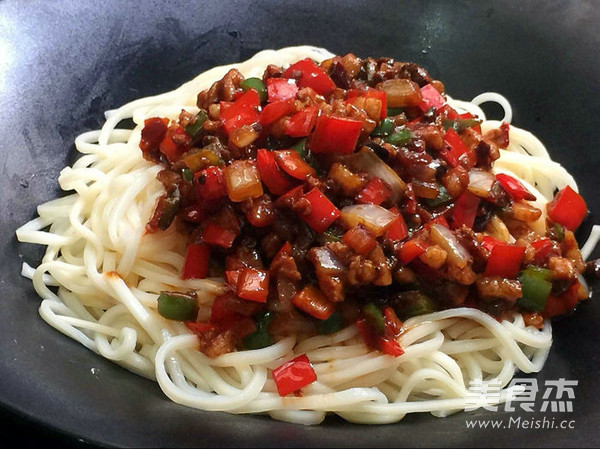 Double Pepper Meat Sauce Noodles recipe