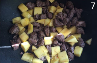 Stir-fried Beef with Mango recipe