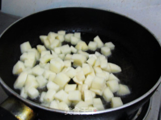 Diced Potatoes with Sauce recipe