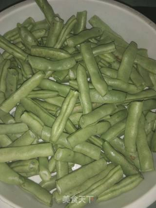 Stir-fried Pork with String Beans recipe