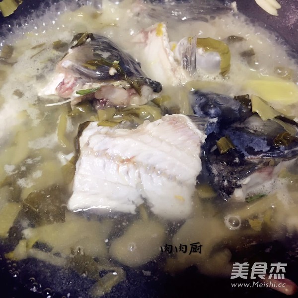 Explain How to Make An Authentic Chongqing Pickled Cabbage Fish (fresh, recipe