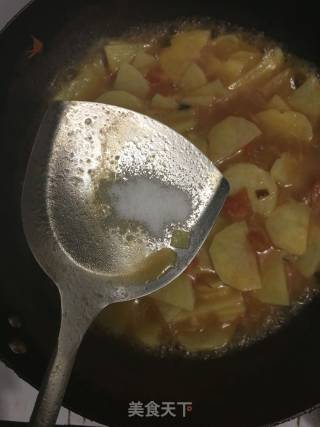 Stir-fried Potatoes with Tomatoes recipe