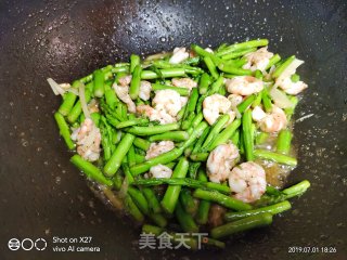 Stir-fried Asparagus with Shrimp recipe