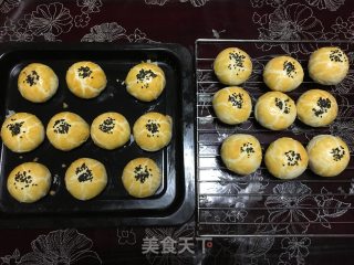 Egg Yolk Cake with Xue Mei Niang recipe