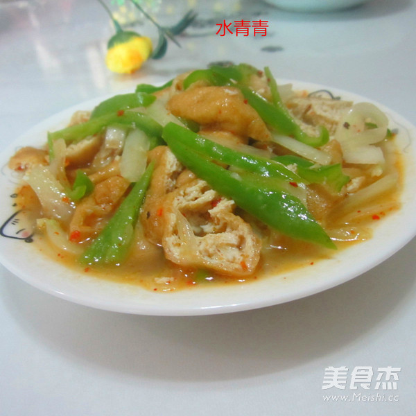 Stir-fried Tofu Shreds with Cabbage Stems recipe