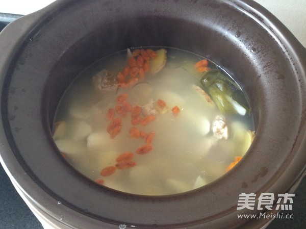 Supor·chinese Hot Pottery and Yam Stewed Chicken Soup recipe