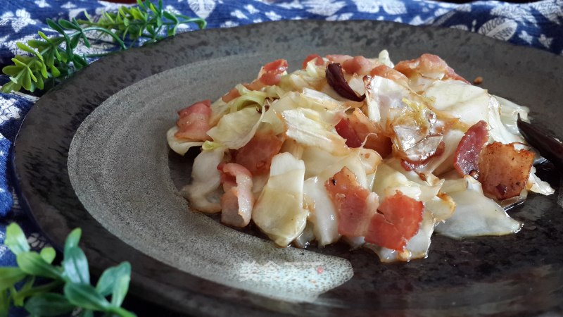 Bacon Shredded Cabbage recipe