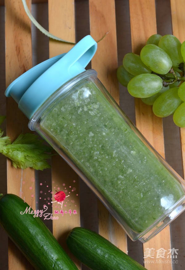 Celery Cucumber Grape Juice recipe