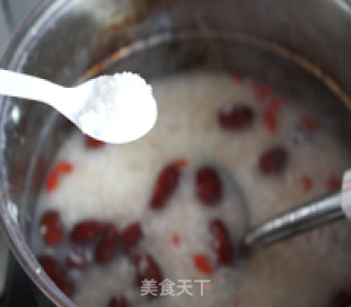 Red Dates Oatmeal Porridge with Wolfberry recipe