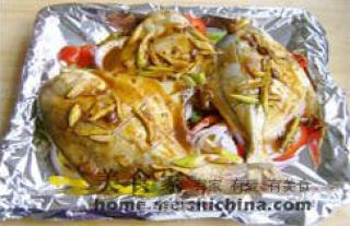 Grilled Pomfret with Sauce recipe