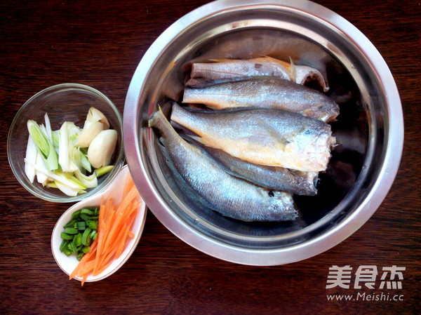 Home Stewed Yellow Croaker recipe