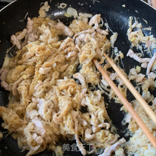 Stir-fried Shredded Pork with Sauerkraut recipe