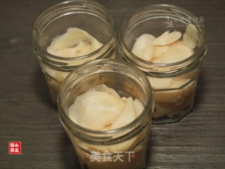 Sweet and Sour Ginger: An Appetizing Snack for Warming and Replenishing Yang recipe