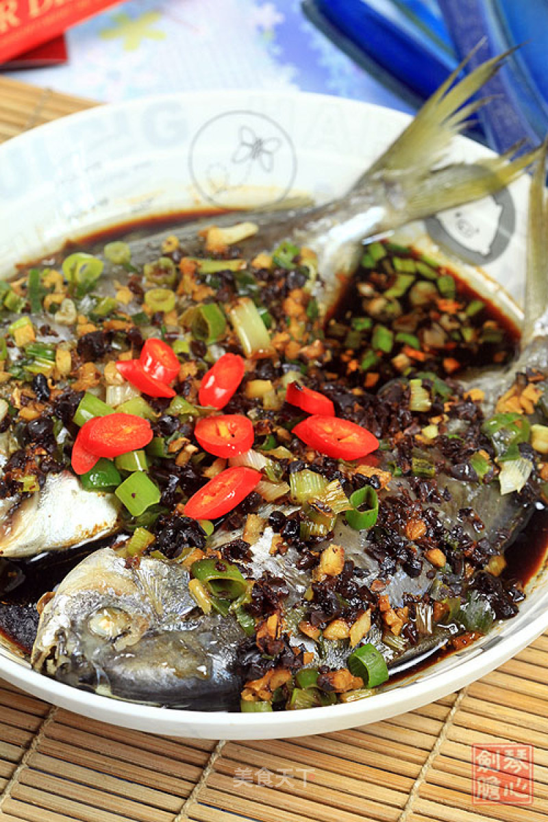 Steamed Southern Pomfret with Black Bean Sauce recipe