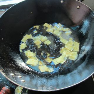 Vermicelli Egg Skin Seaweed Soup recipe