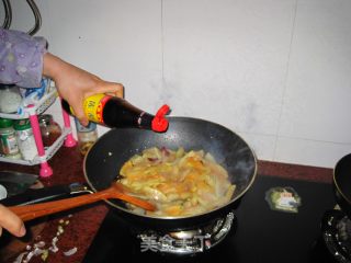 Stir-fried Hot and Sour Watermelon Peel recipe