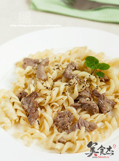 Black Pepper Beef Pasta recipe