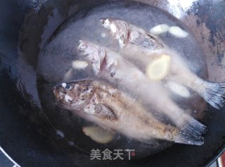 [yantai] Creamy White Yellow Catfish Soup recipe