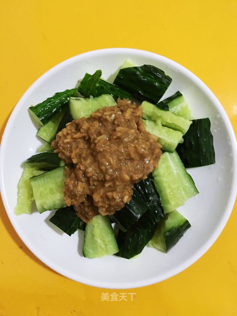 Cucumber with Sesame Sauce and Garlic recipe