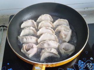 Fried Dumplings with Minced Meat and Mashed Potatoes recipe