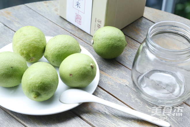 Lime is Not Sweet and Has Honey to Accompany recipe