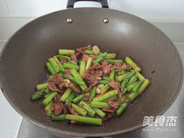 Black Pepper Asparagus Beef recipe