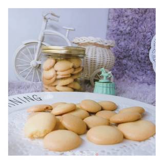 Egg Yolk Biscuits recipe