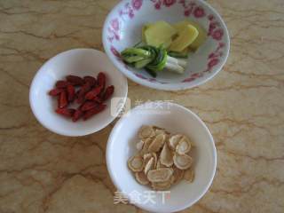American Ginseng Stewed Sea Cucumber recipe