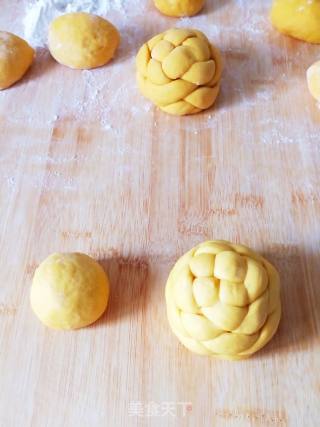 Pumpkin Hydrangea Bread recipe