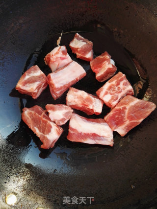 Stewed Pork Ribs with Mushroom Vermicelli recipe