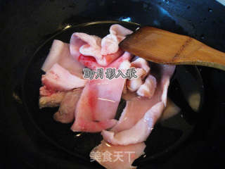 Pork Skin Bass Soup-all Wrinkles are Gone recipe